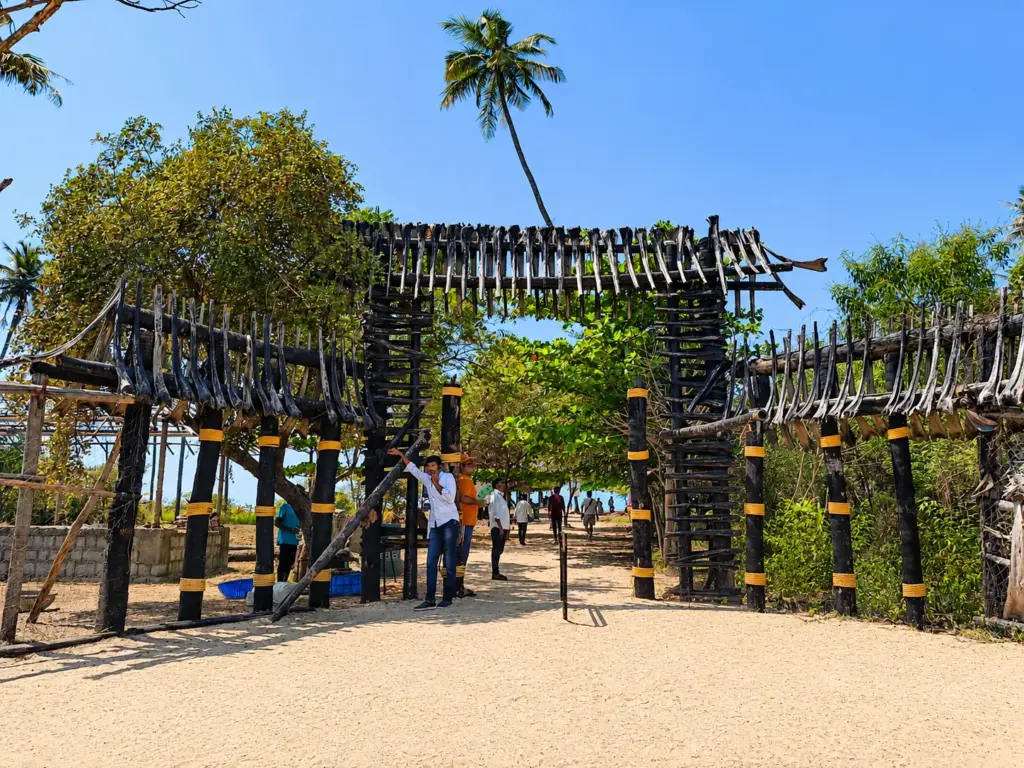 st marys island entrance సెయింట్ మేరీస్ ఐలాండ్ ప్రవేశ ప్రాంతం